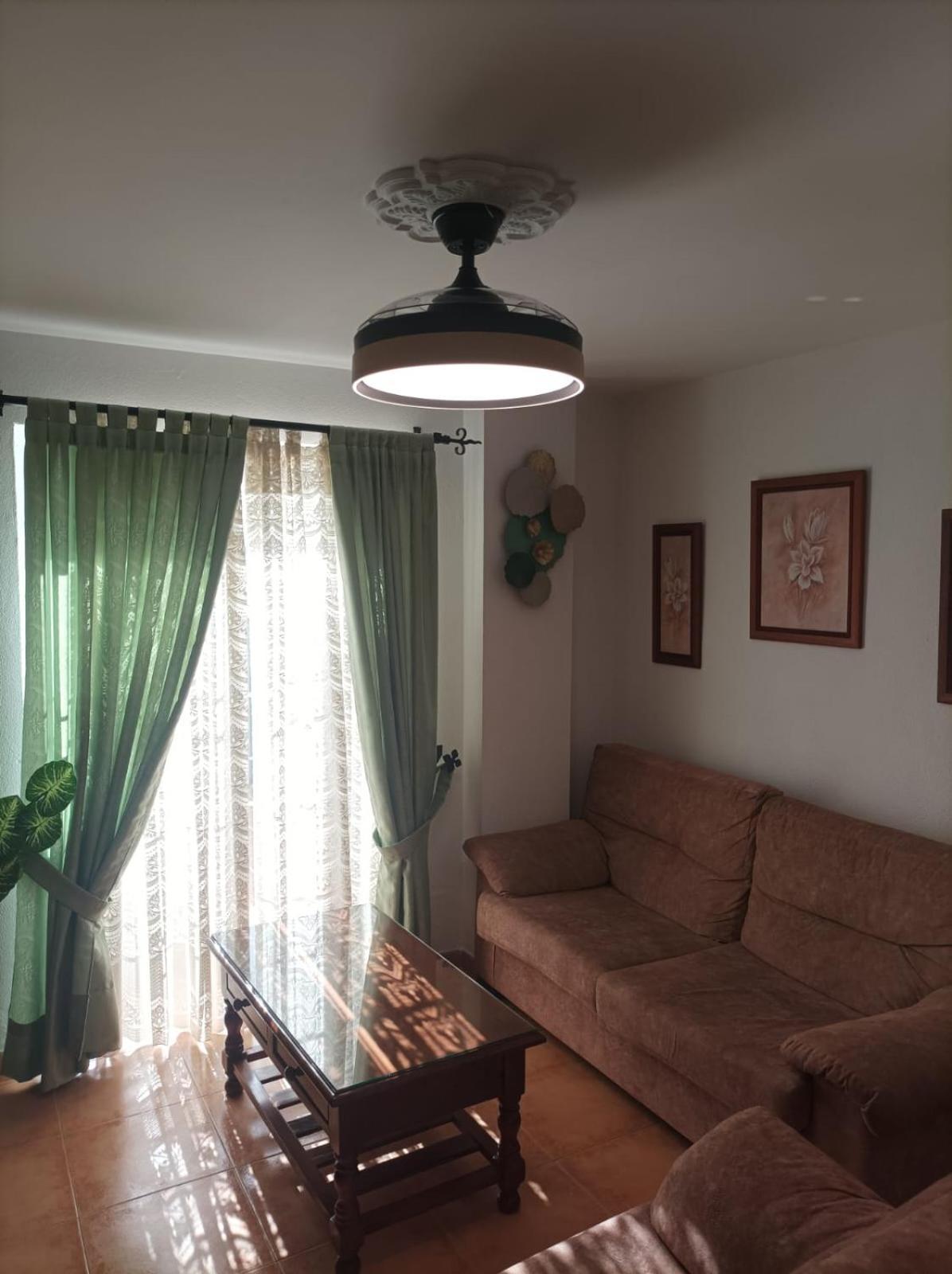 Hébergement de vacances Adosado La Buganvilla *